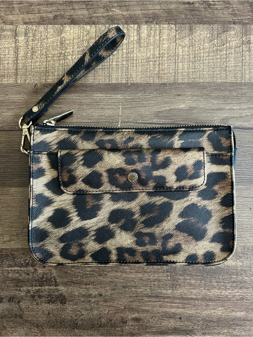 Danier Genuin Leather Leopard Print Wristlet Clutch Wallet
